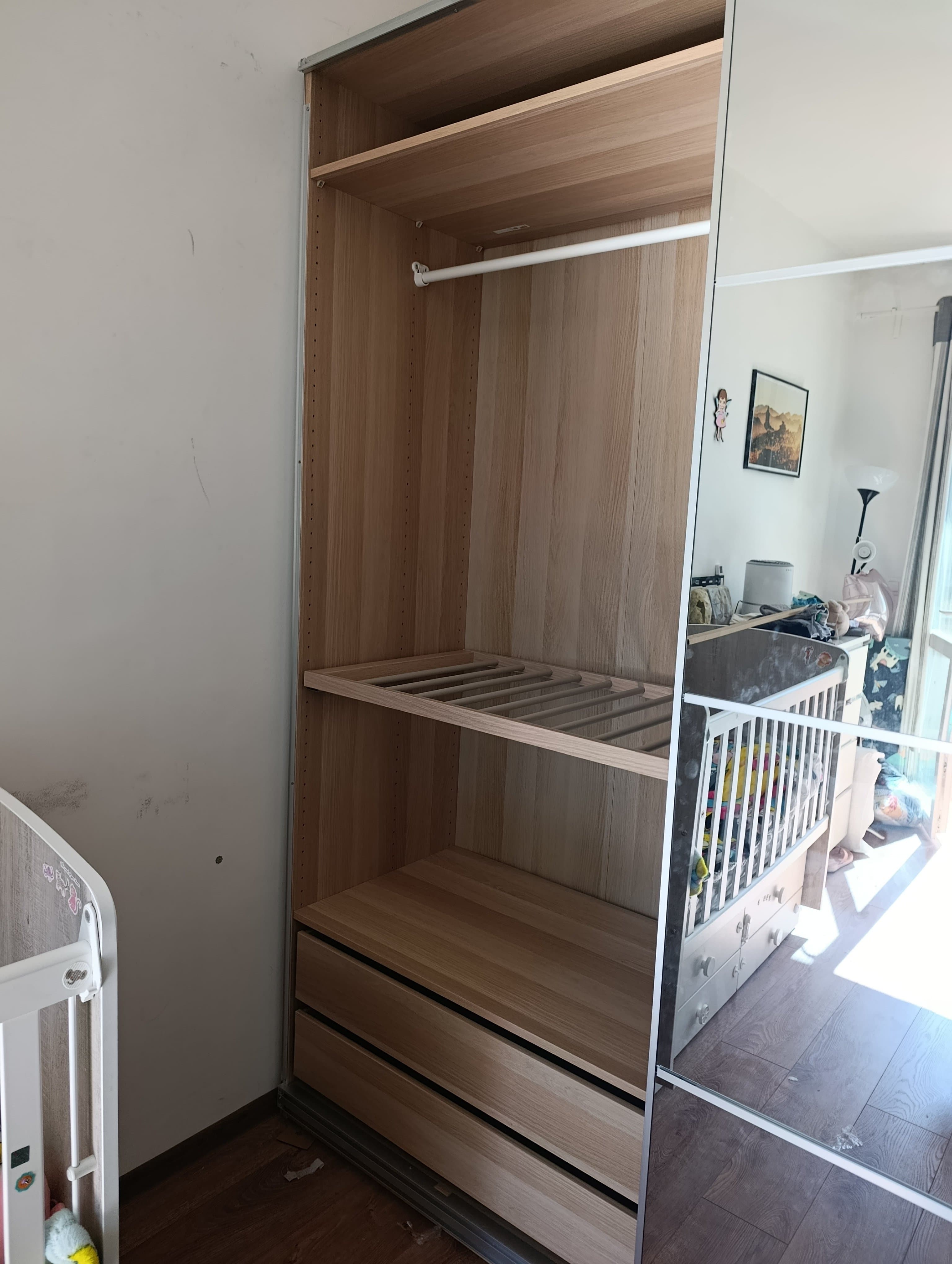 Монтаж на мебели 