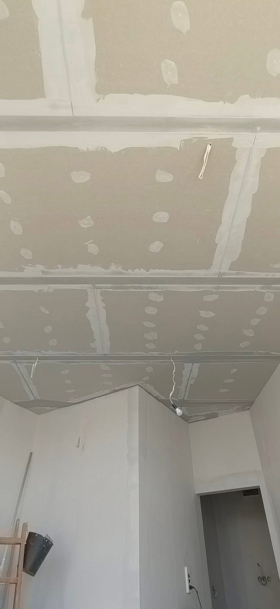 Шпакловка и боядисване 