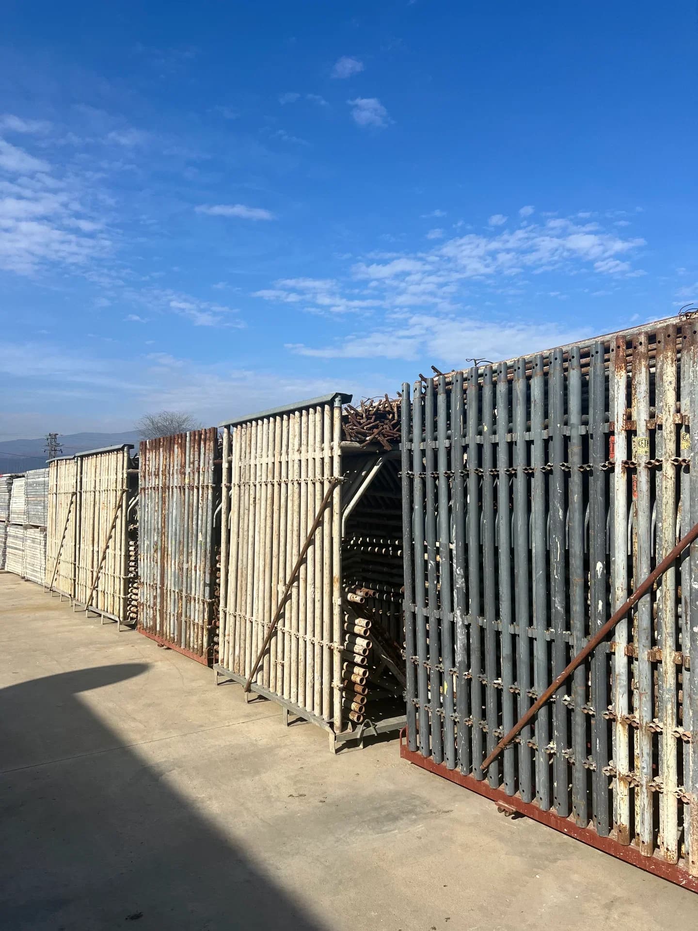 Продажба на строително фасадно рамково скеле от Италия