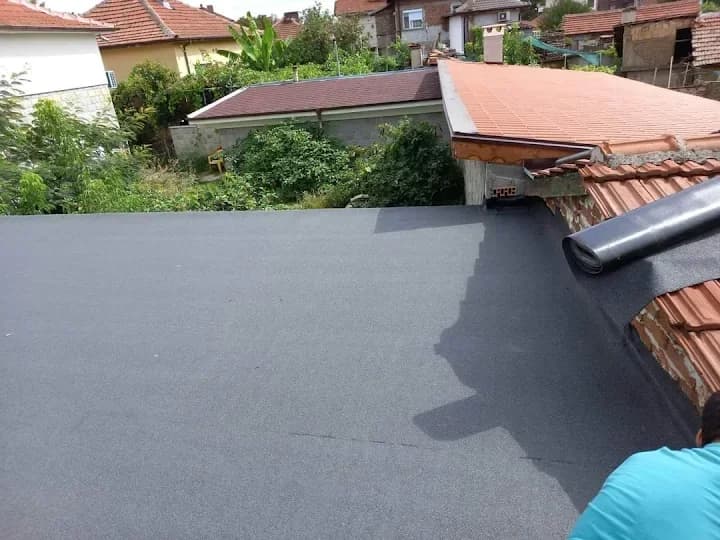 Ремонт и изграждане на покриви и  дървени конструкции,подмяна на улуци. [contact hidden]