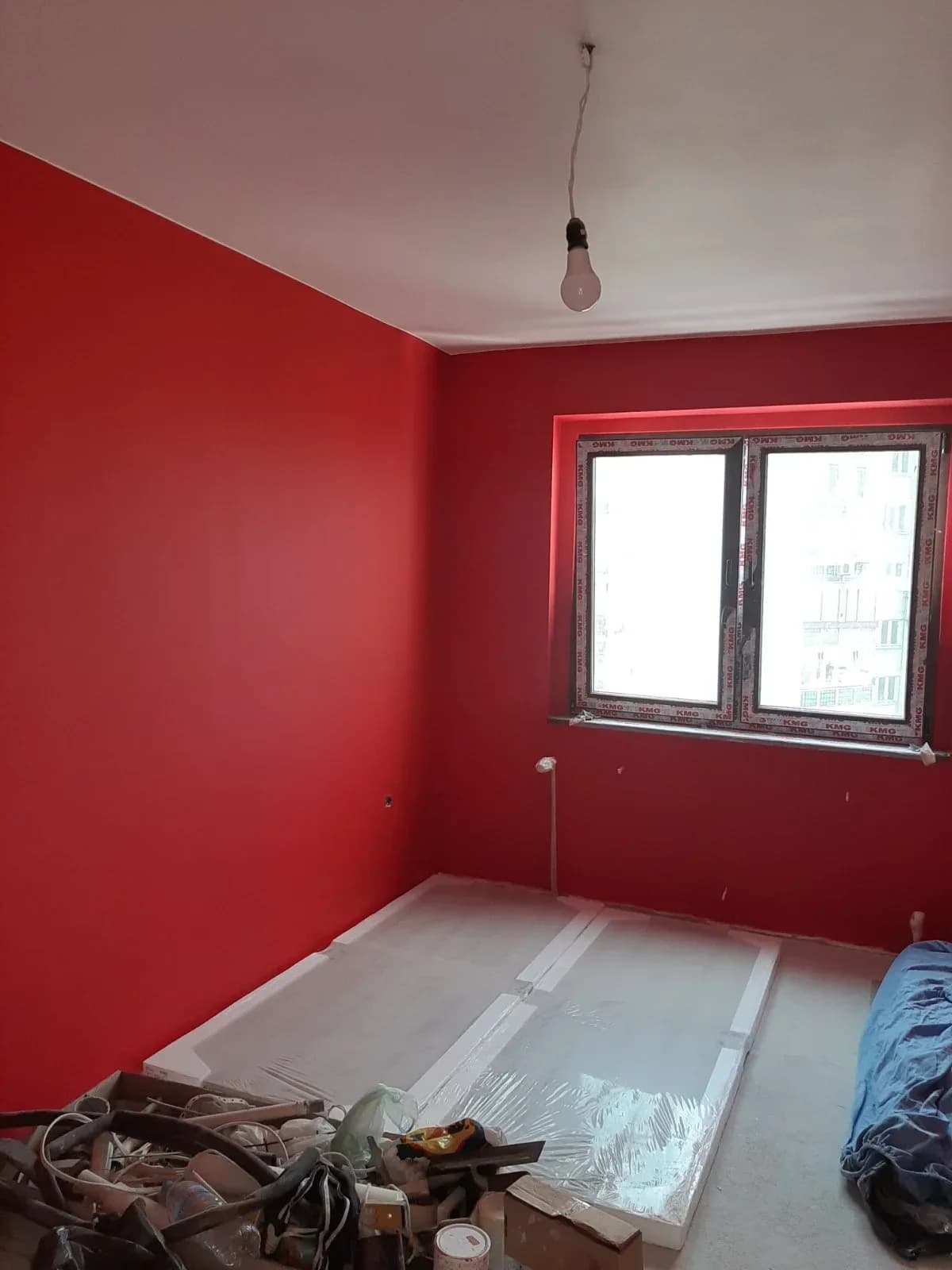 Предлагам  услуги по:Шпакловка и боядисване