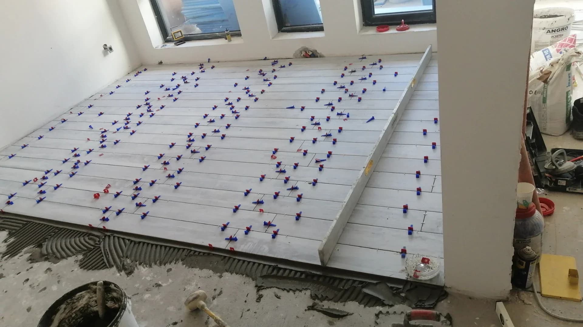 Всякакъв вид ремонт на бани тоалетни подове и други