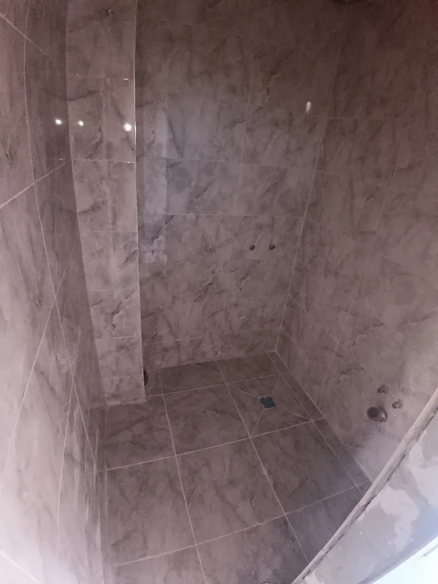 Вътрешни и външни ремонти