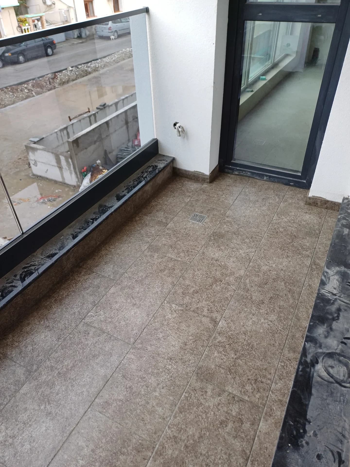 Лепене на плочки 