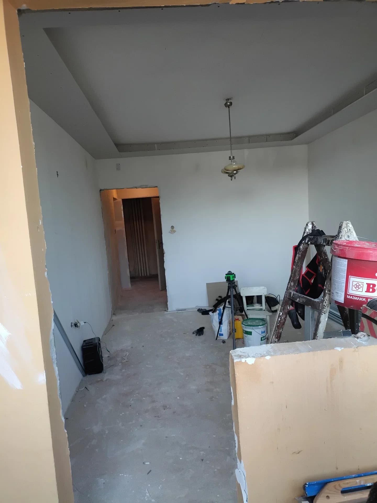 Ремонт на жилищни входове 