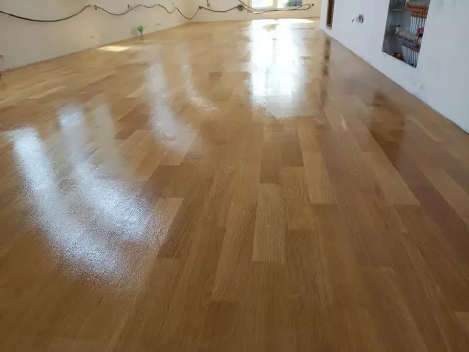 Професионални услуги за подови настилки - паркет, лсмибат, декинг, дюшеме