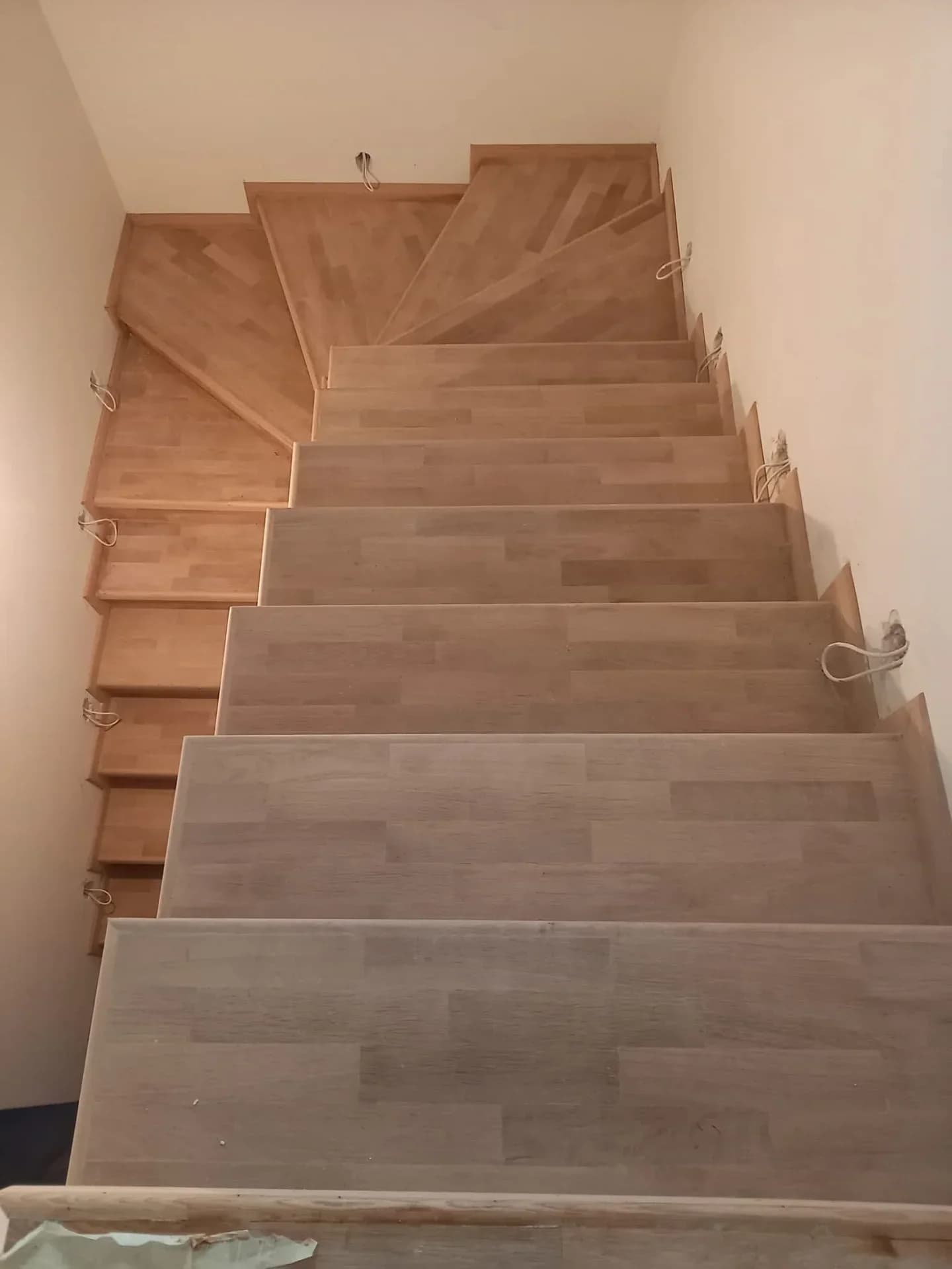 Професионални услуги за подови настилки - паркет, лсмибат, декинг, дюшеме