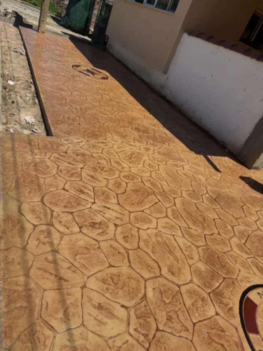 Щампован шлайфан ресан бетон 