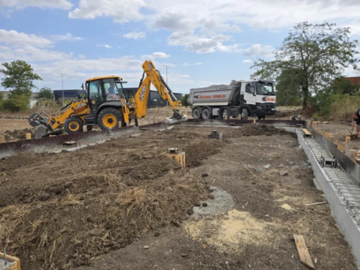 Строителство 