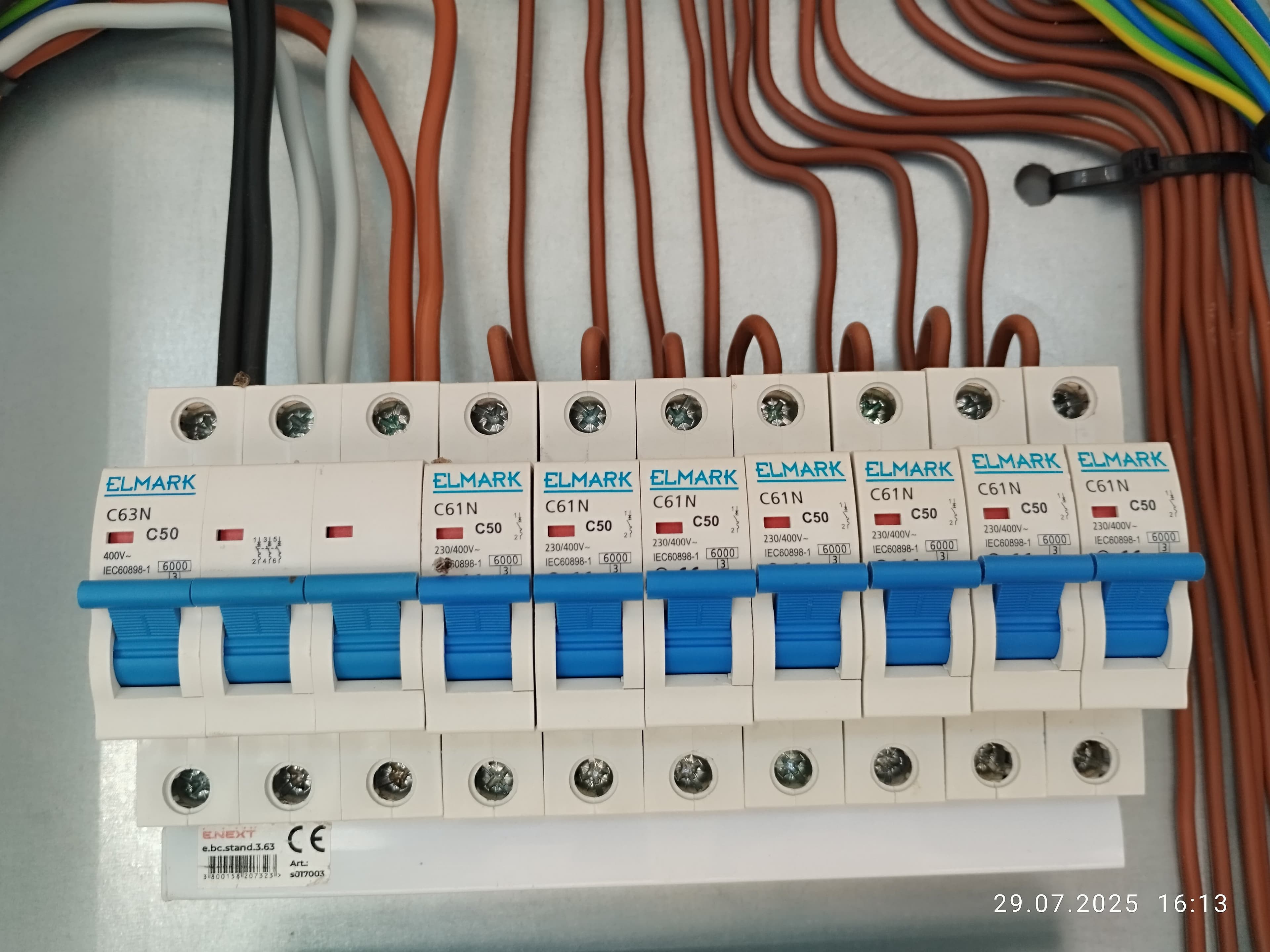 Монтаж на електрически табла 