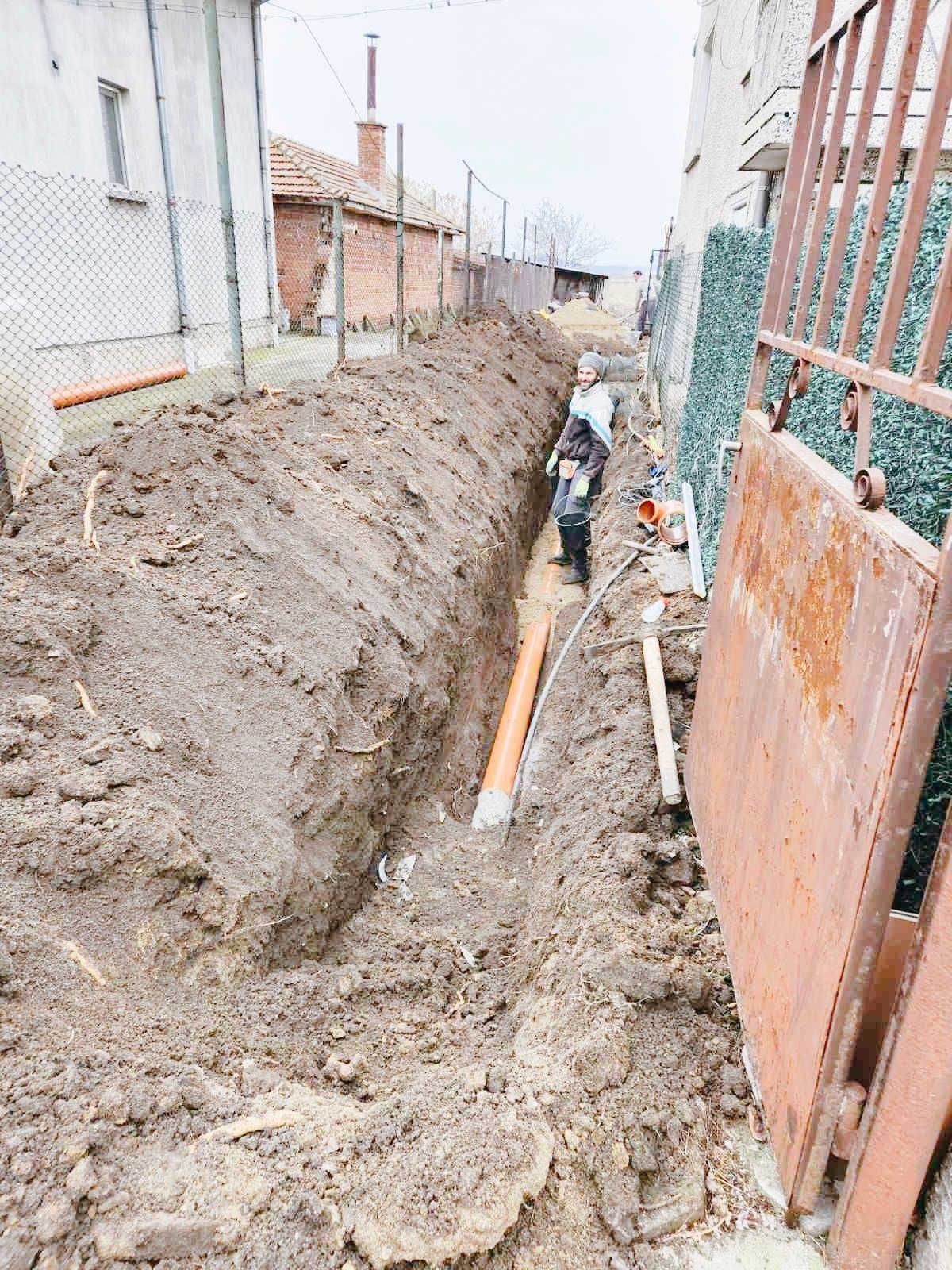 Водопроводи,Отоплителни системи,Слънчеви инсталации,Хидрофори